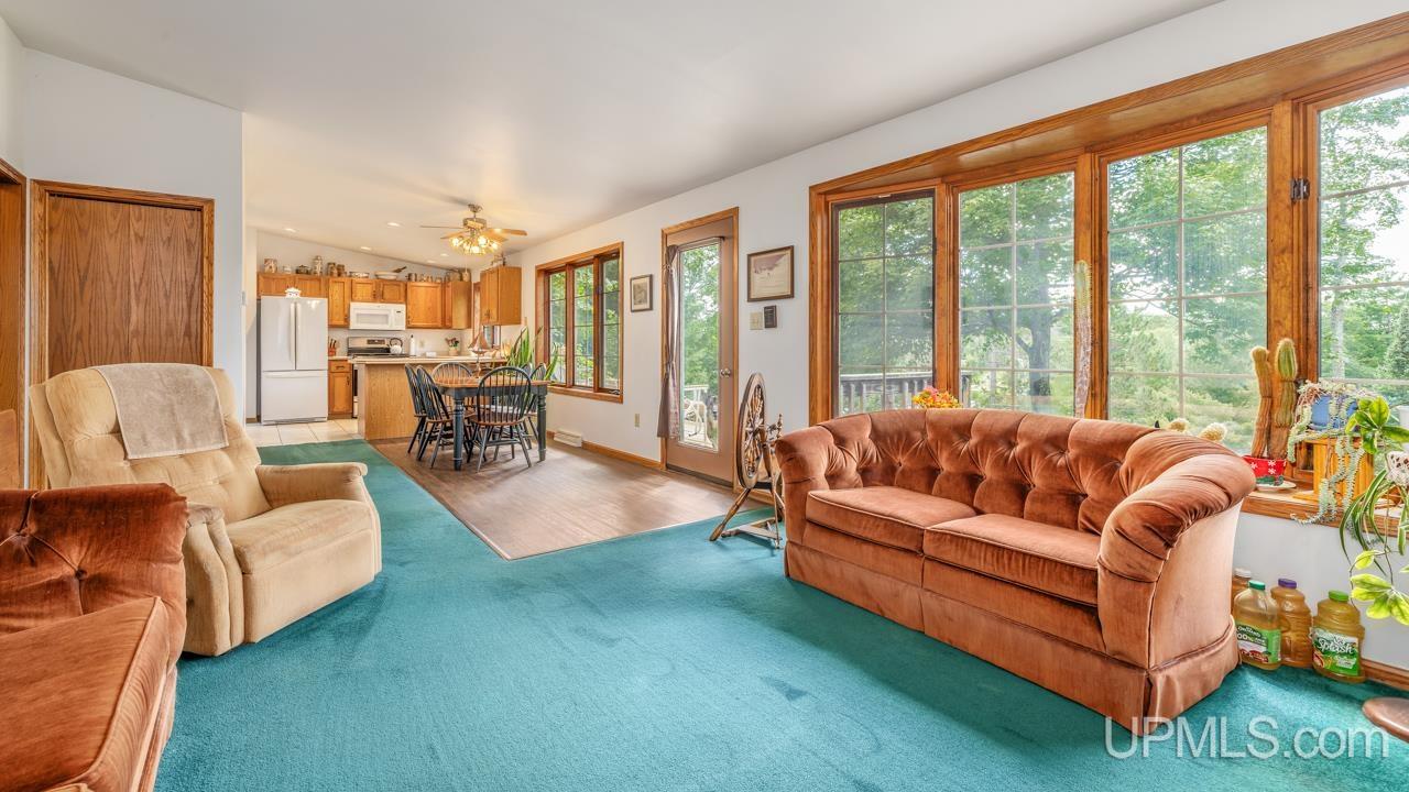 2015 North Cosgrove Lake Road Florence, WI 54121 - Photo 4 of 40