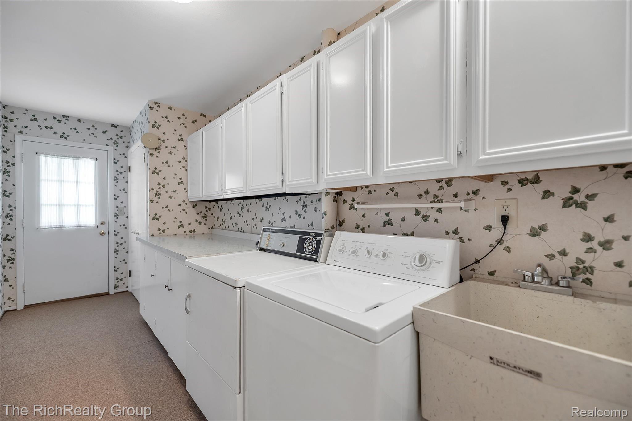12176 Wildwing Road Plymouth, MI 48170 - Photo 25 of 33 42-12176-Wildwing-Rd-WindowStill-Re.jpg