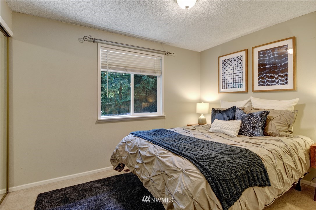 9612 125th Place Southeast Renton, WA 98056 - Photo 11 of 22 Gallery Image 11