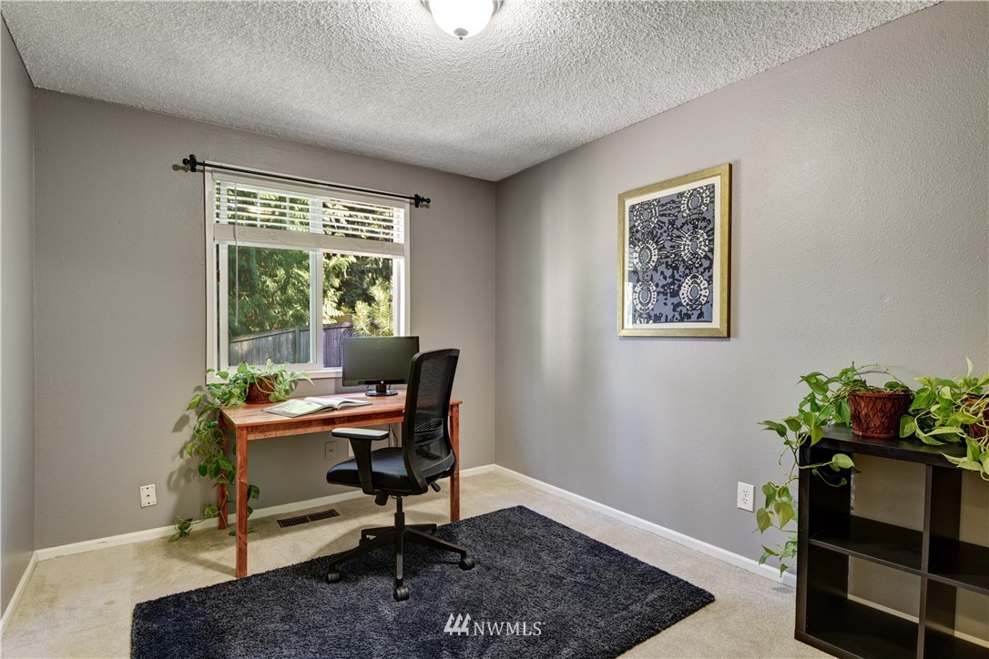 9612 125th Place Southeast Renton, WA 98056 - Photo 12 of 22 Gallery Image 12