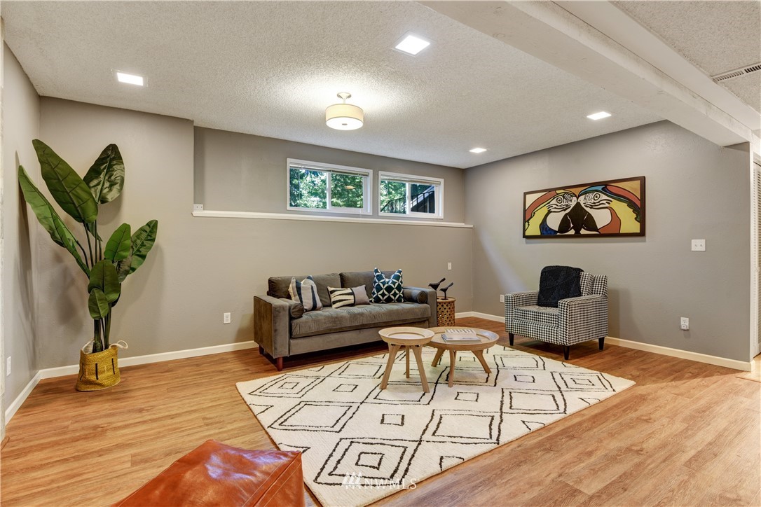 9612 125th Place Southeast Renton, WA 98056 - Photo 15 of 22 Gallery Image 15