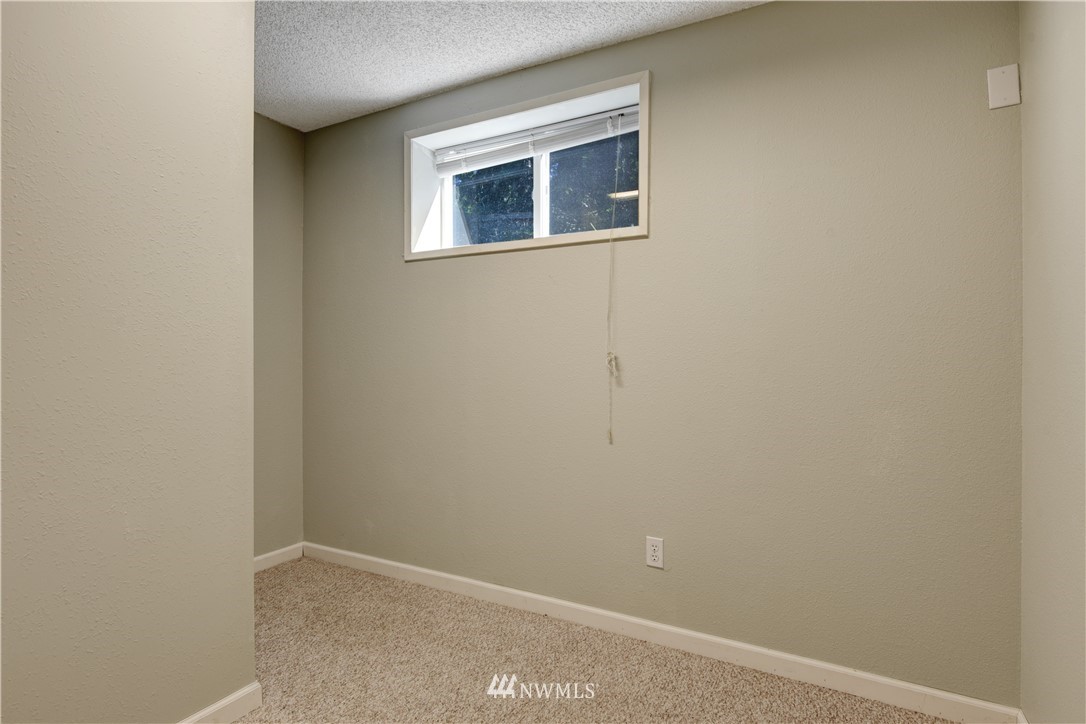 9612 125th Place Southeast Renton, WA 98056 - Photo 18 of 22 Gallery Image 18