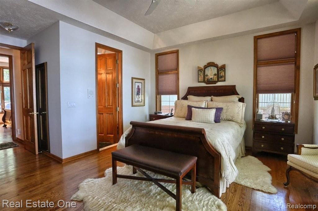 1621 Ridge Road Highland, MI 48356 - Photo 12 of 25 Master Bedroom