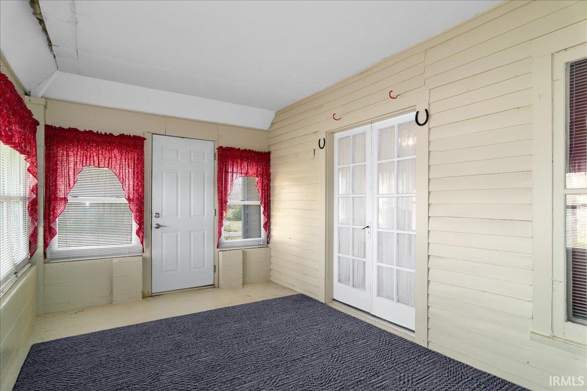 6728 North State Road Hazleton, IN 47640 - Photo 16 of 33