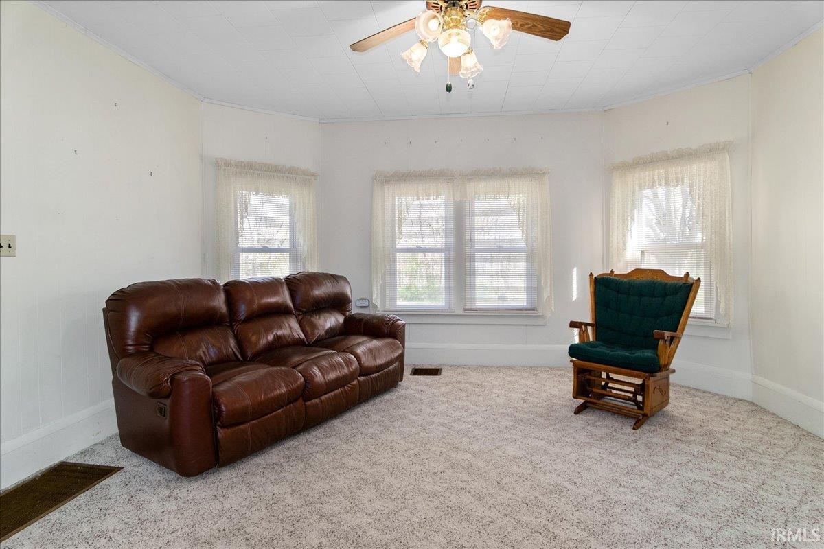 6728 North State Road Hazleton, IN 47640 - Photo 6 of 33