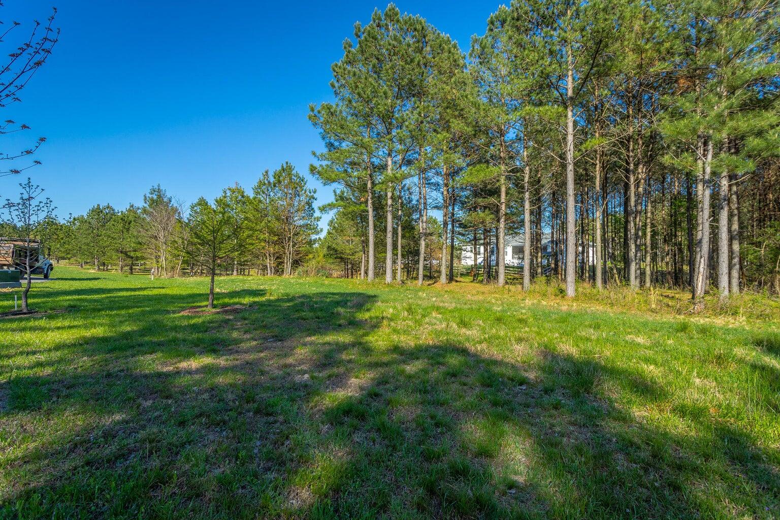 285 Pioneer Road, Unit 215 Jasper, TN 37347 - Photo 1 of 18 IMG_1140