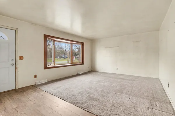 $139,000 | 4537 West A B Avenue, Plainwell, MI 49080