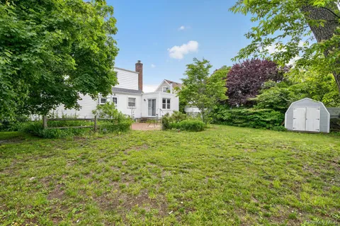 $799,000 | 567 Pearl Street, Oceanside, NY 11572