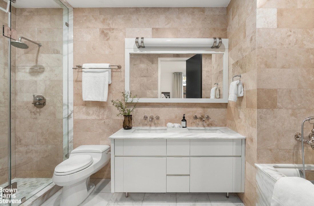 415 Washington Street, Unit 5C Manhattan, NY 10013 - Photo 6 of 9