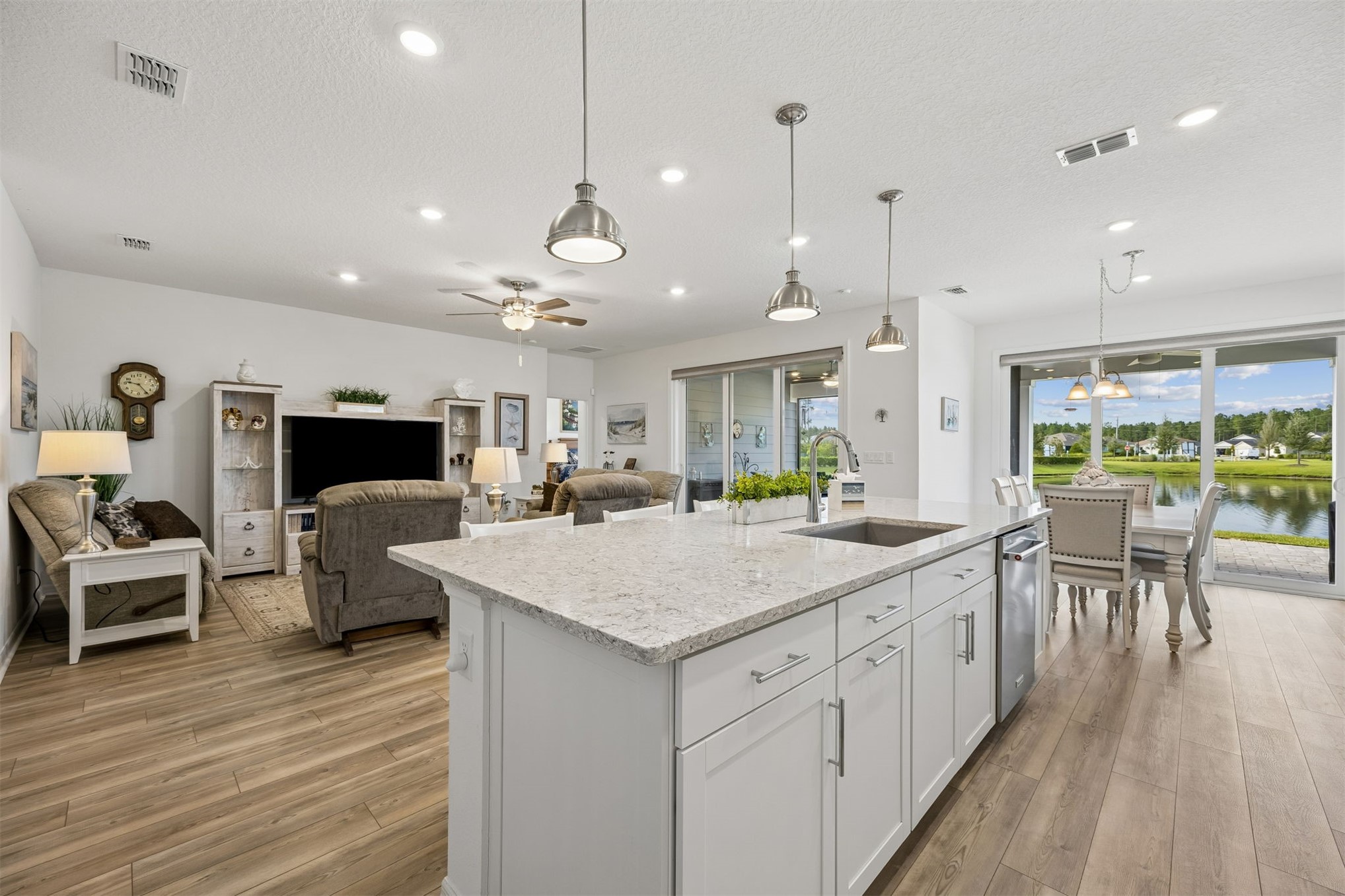482 Continuum Loop Yulee, FL 32097 - Photo 9 of 50 Gallery Image 9
