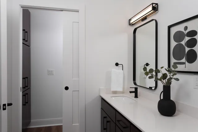 $6,200 | 600 East Henry Clay Street, Unit C1, Whitefish Bay, WI 53217