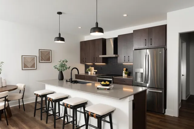 $6,200 | 600 East Henry Clay Street, Unit C1, Whitefish Bay, WI 53217