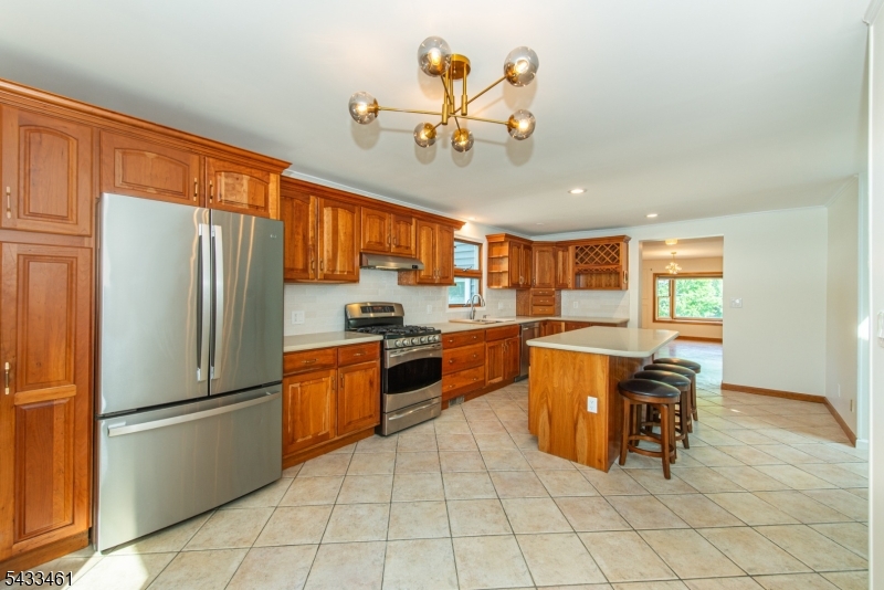 77 Rockwood Road Florham Park, NJ 07932 - Photo 20 of 47