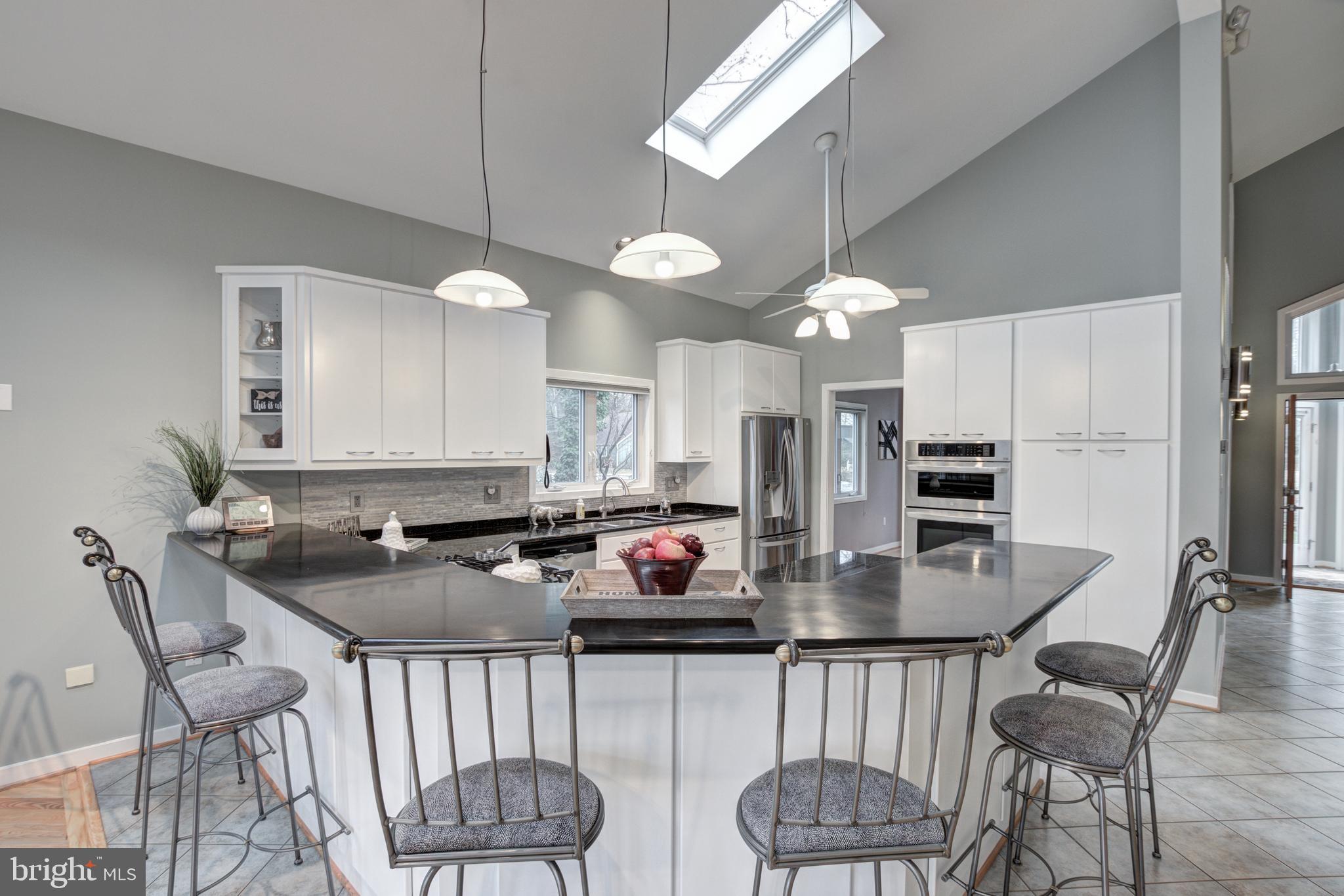 9309 Raintree Road Burke, VA 22015 - Photo 20 of 88 Gallery Image 20