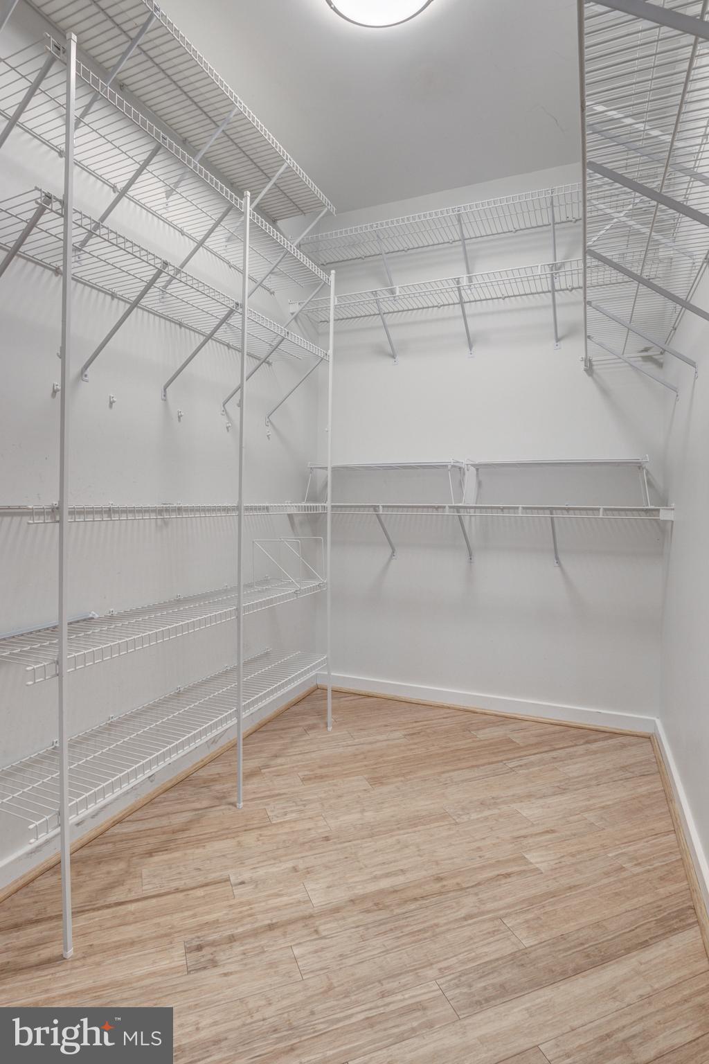 9309 Raintree Road Burke, VA 22015 - Photo 28 of 88 Gallery Image 28