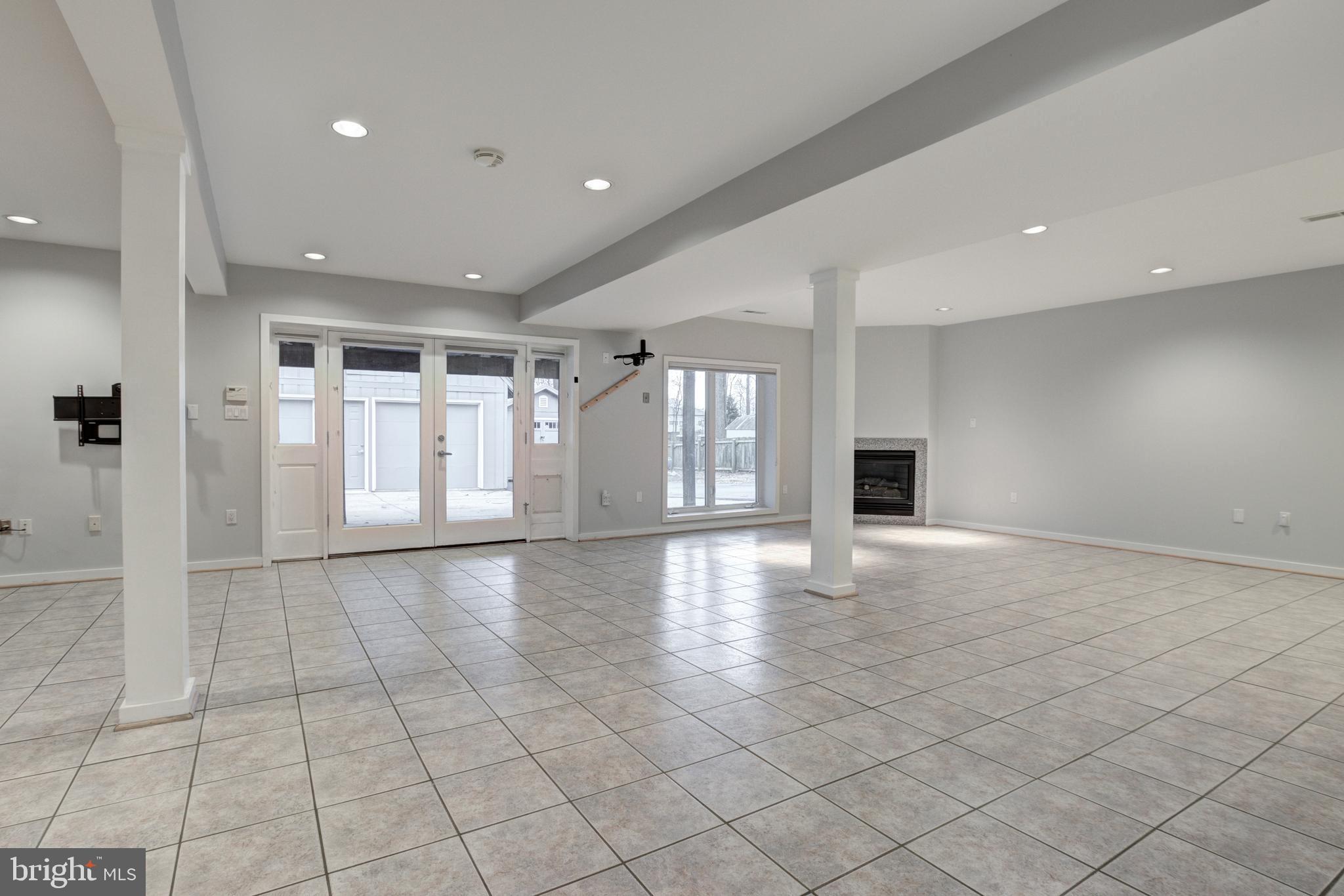 9309 Raintree Road Burke, VA 22015 - Photo 49 of 88 Gallery Image 49