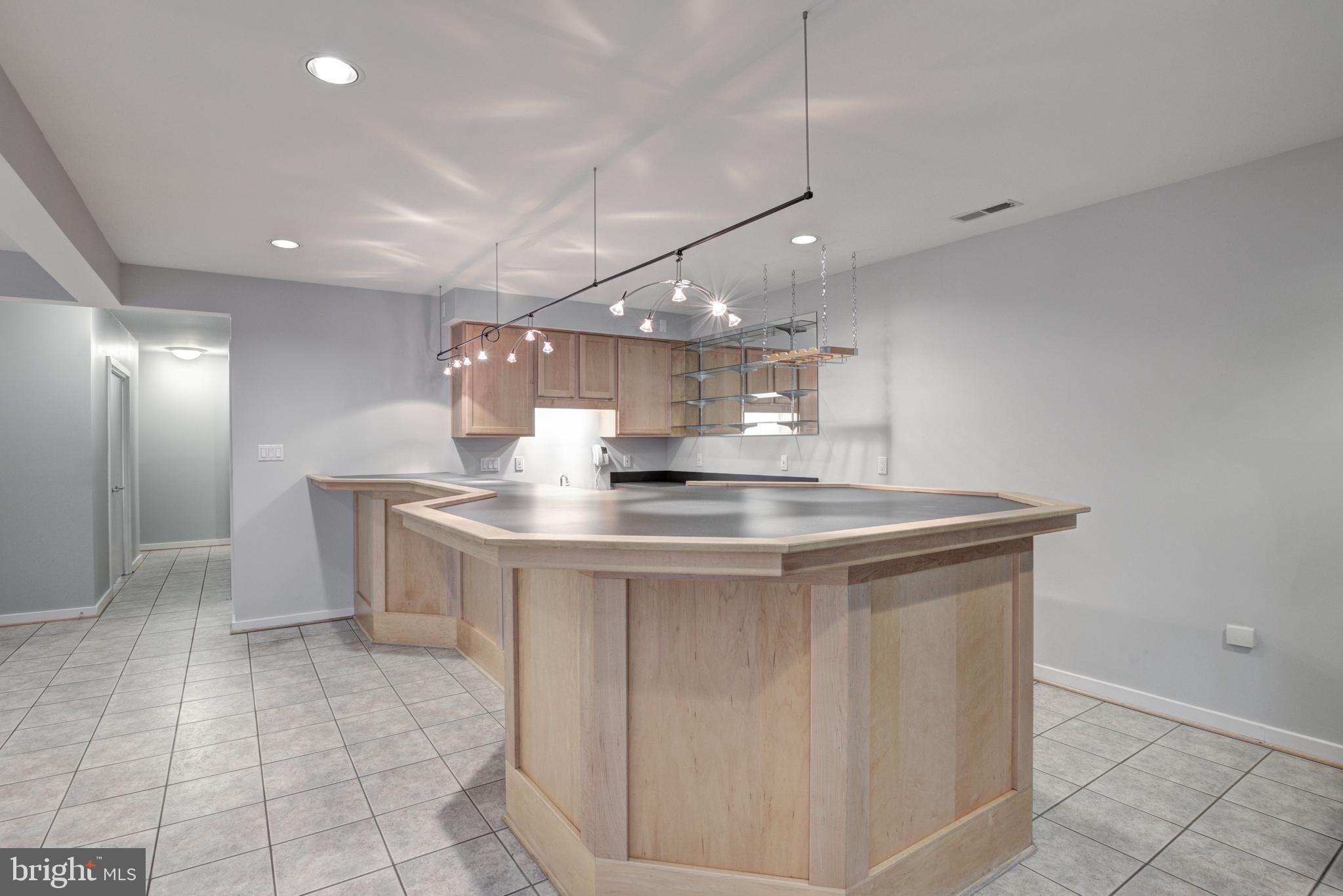 9309 Raintree Road Burke, VA 22015 - Photo 54 of 88 Gallery Image 54