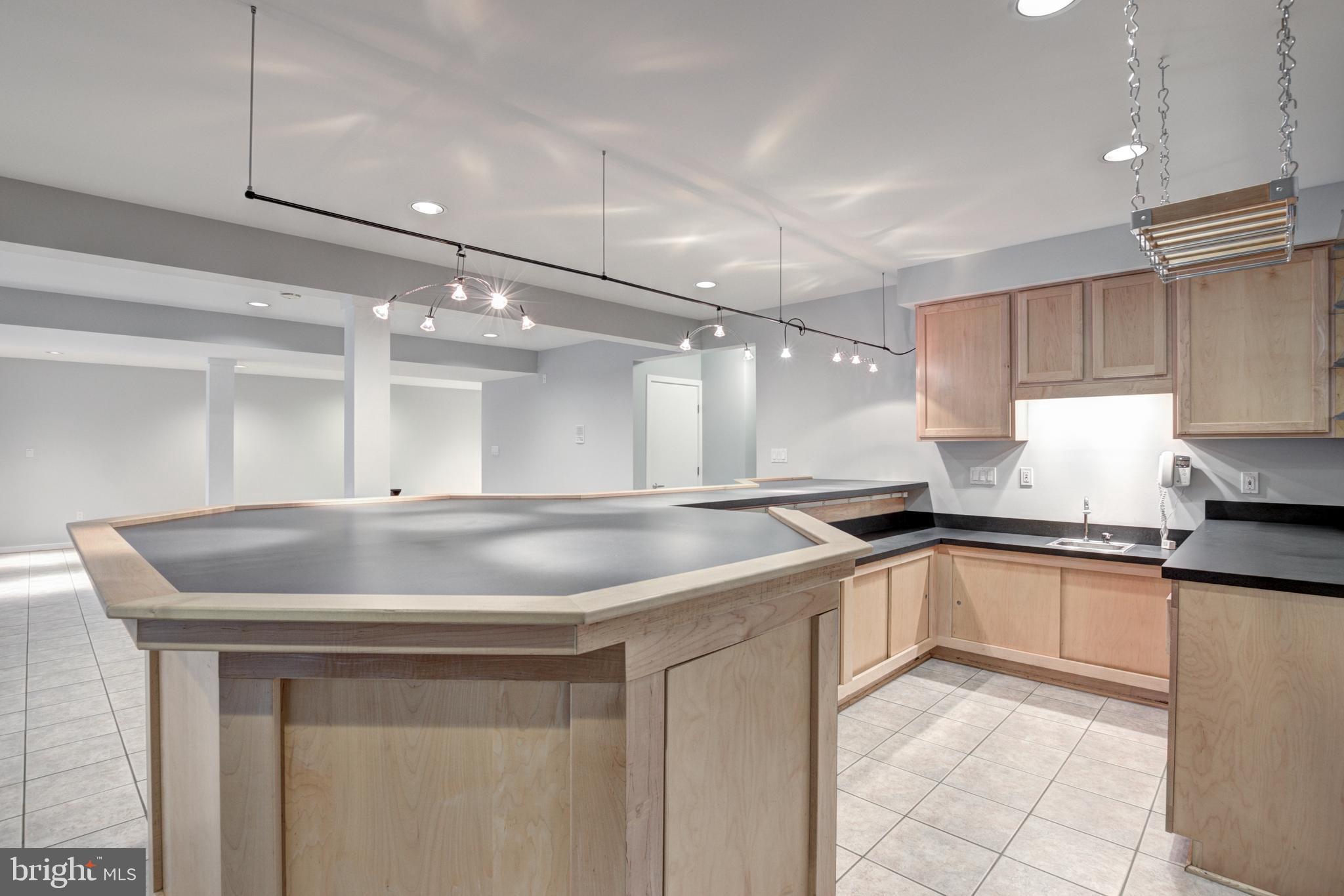 9309 Raintree Road Burke, VA 22015 - Photo 55 of 88 Gallery Image 55
