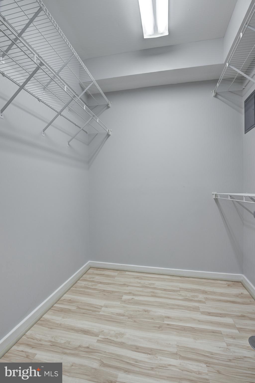 9309 Raintree Road Burke, VA 22015 - Photo 58 of 88 Gallery Image 58