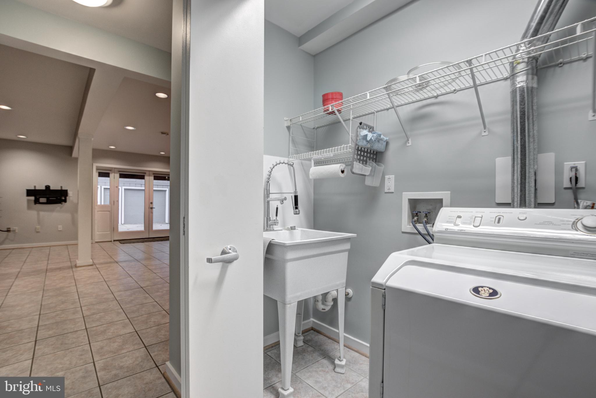 9309 Raintree Road Burke, VA 22015 - Photo 60 of 88 Gallery Image 60