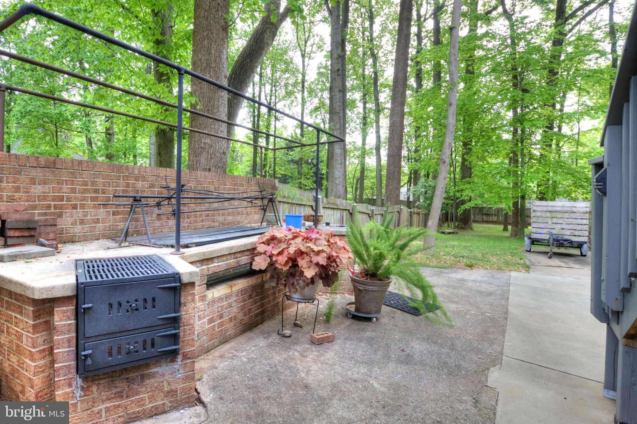 9309 Raintree Road Burke, VA 22015 - Photo 63 of 88 Gallery Image 63