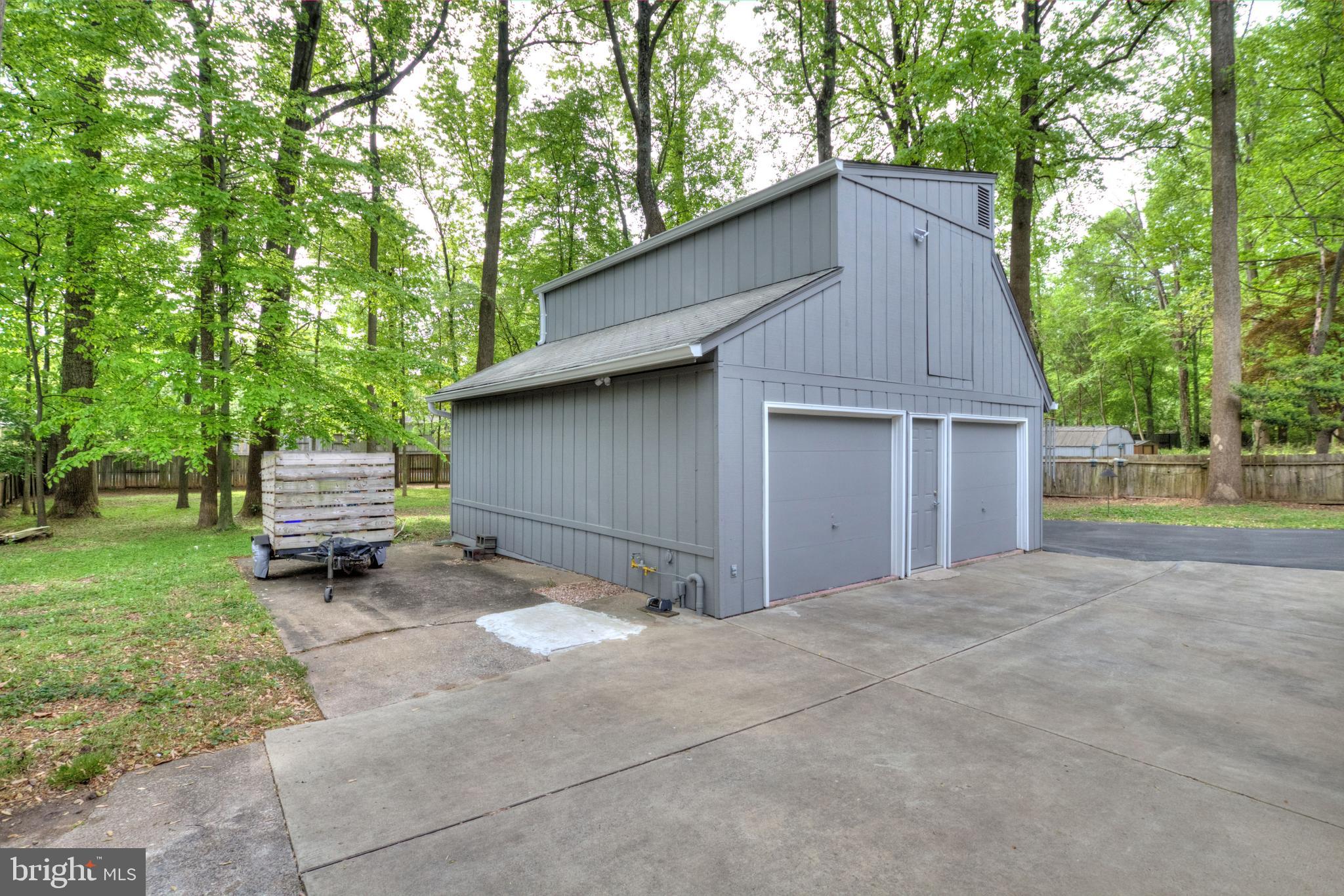 9309 Raintree Road Burke, VA 22015 - Photo 64 of 88 Gallery Image 64