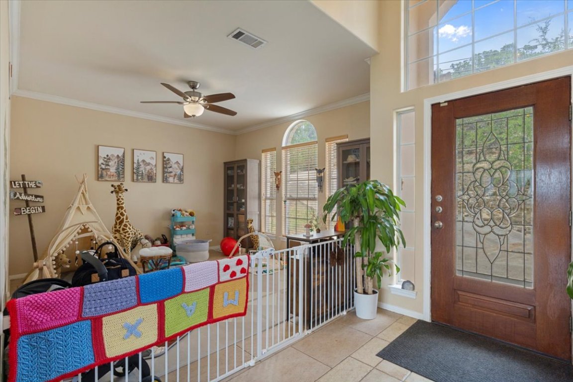 13612 Bullick Hollow Road Austin, TX 78726 - Photo 4 of 34 a living room with furniture