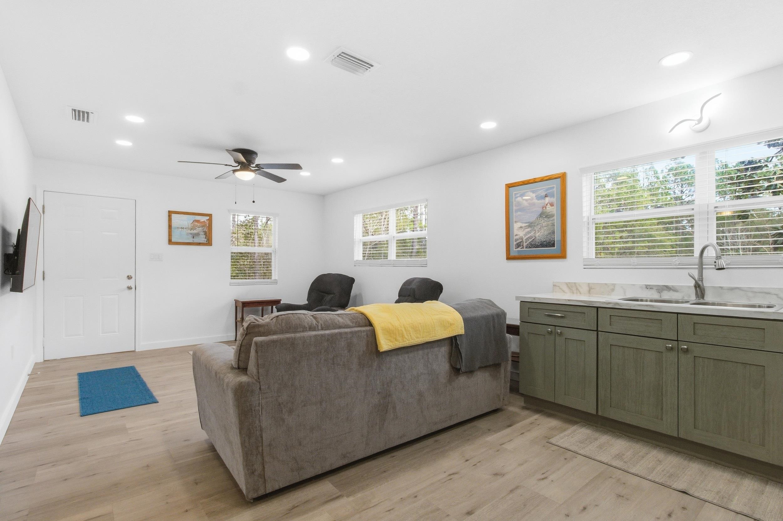 137 Dickson Bay Road Panacea, FL 32346 - Photo 11 of 45