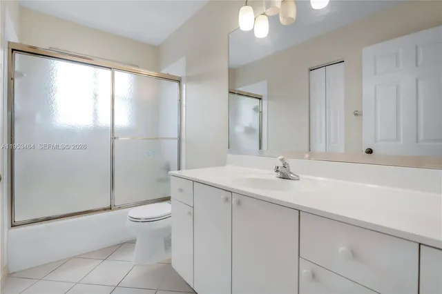 $5,350 | 1042 Bluewood Terrace, Unit 1042, Fort Lauderdale, FL 33327