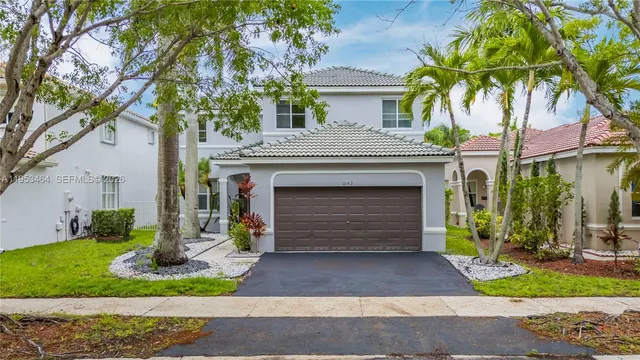 $5,350 | 1042 Bluewood Terrace, Unit 1042, Fort Lauderdale, FL 33327