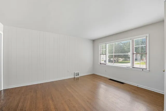 $159,000 | 2005 South Hedges Avenue, Independence, MO 64052