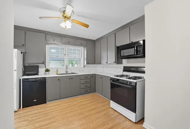 $159,000 | 2005 South Hedges Avenue, Independence, MO 64052