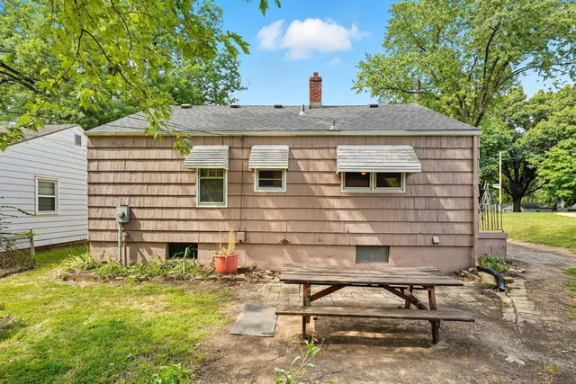 $159,000 | 2005 South Hedges Avenue, Independence, MO 64052