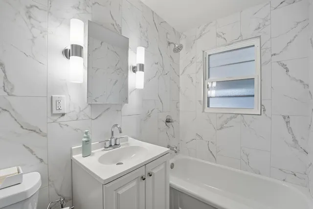 $159,000 | 2005 South Hedges Avenue, Independence, MO 64052