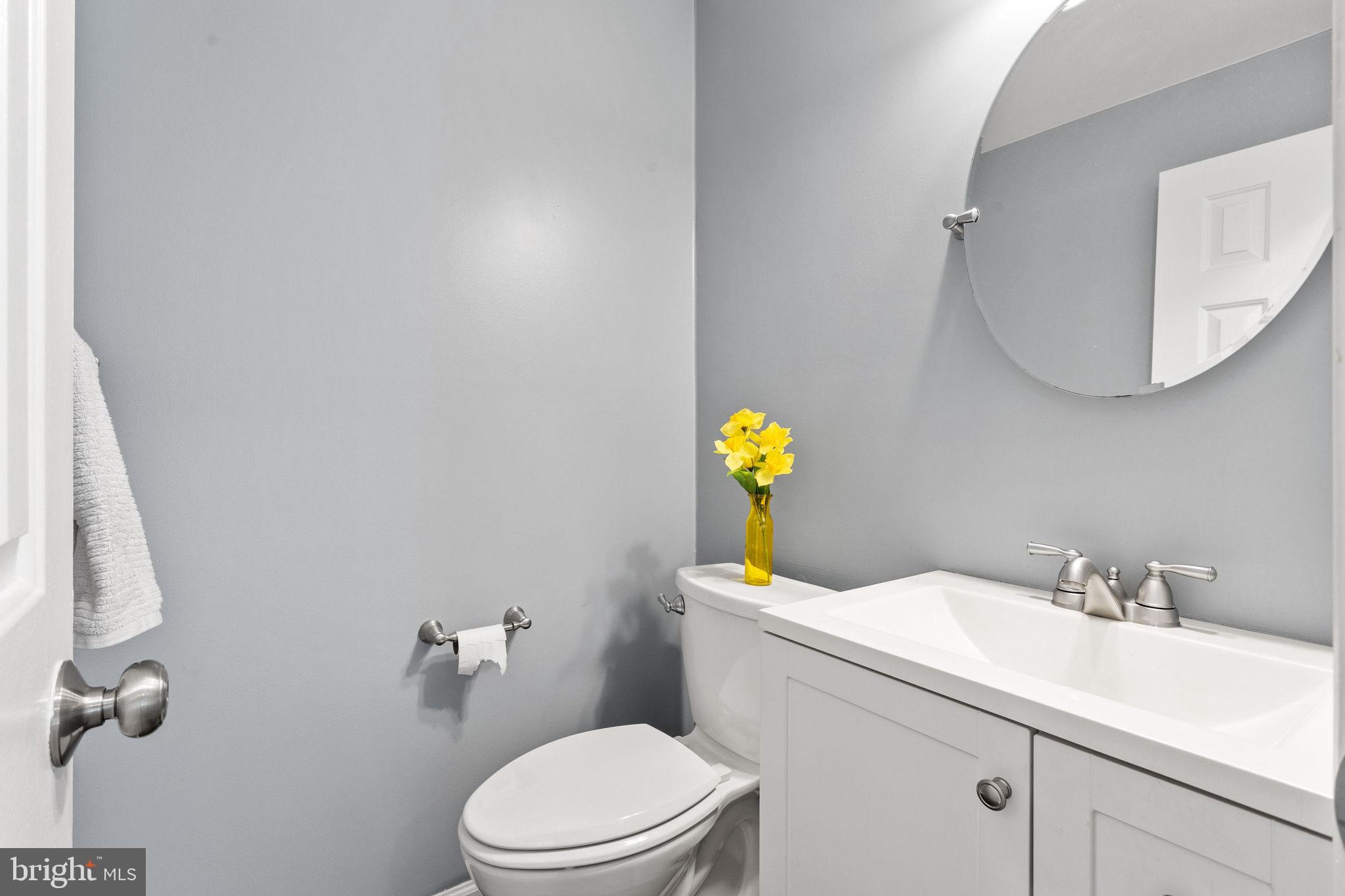 721 Webster Drive Monroeville, NJ 08343 - Photo 13 of 38 a bathroom with a sink and toilet