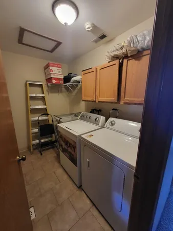 $219,900 | 9138 West 95th Street, Unit 3B, Hickory Hills, IL 60457