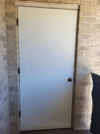 $219,900 | 9138 West 95th Street, Unit 3B, Hickory Hills, IL 60457