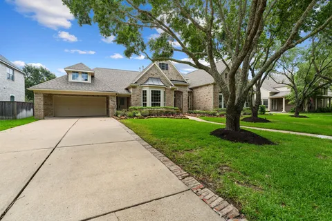 $949,000 | 830 Lake Grayson Drive, Katy, TX 77494