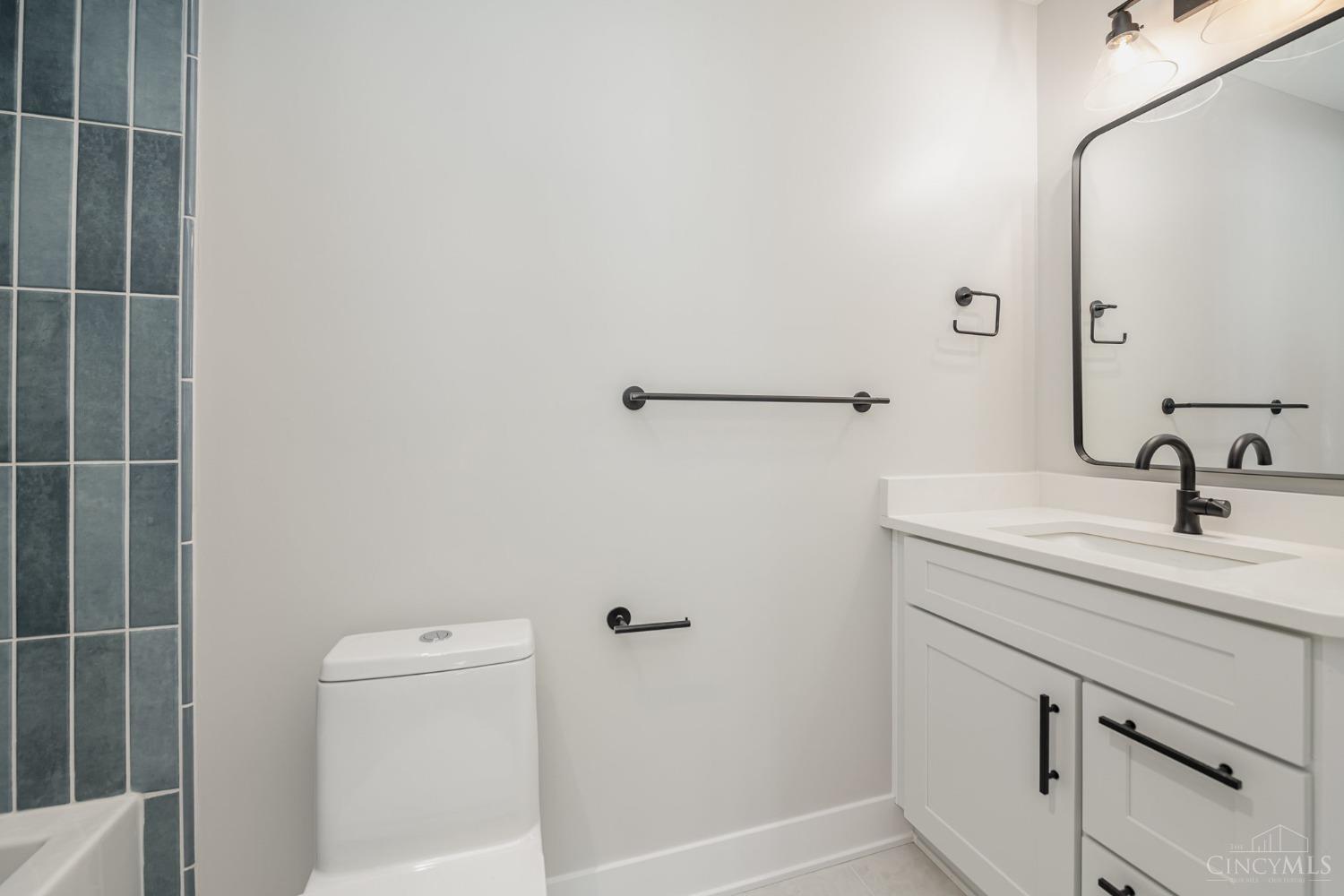 3643 Brotherton Road, Unit B Cincinnati, OH 45209 - Photo 13 of 28 Gallery Image 13
