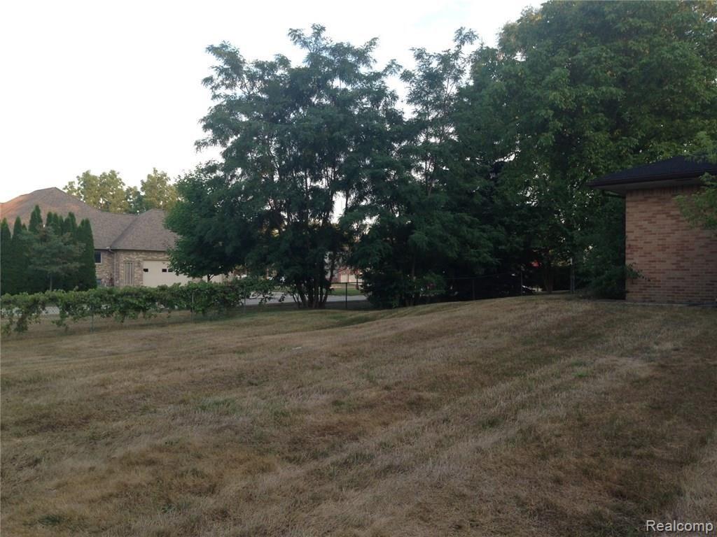 1605 East Long Lake Road Troy, MI 48085 - Photo 23 of 57 IMG_2999.JPG