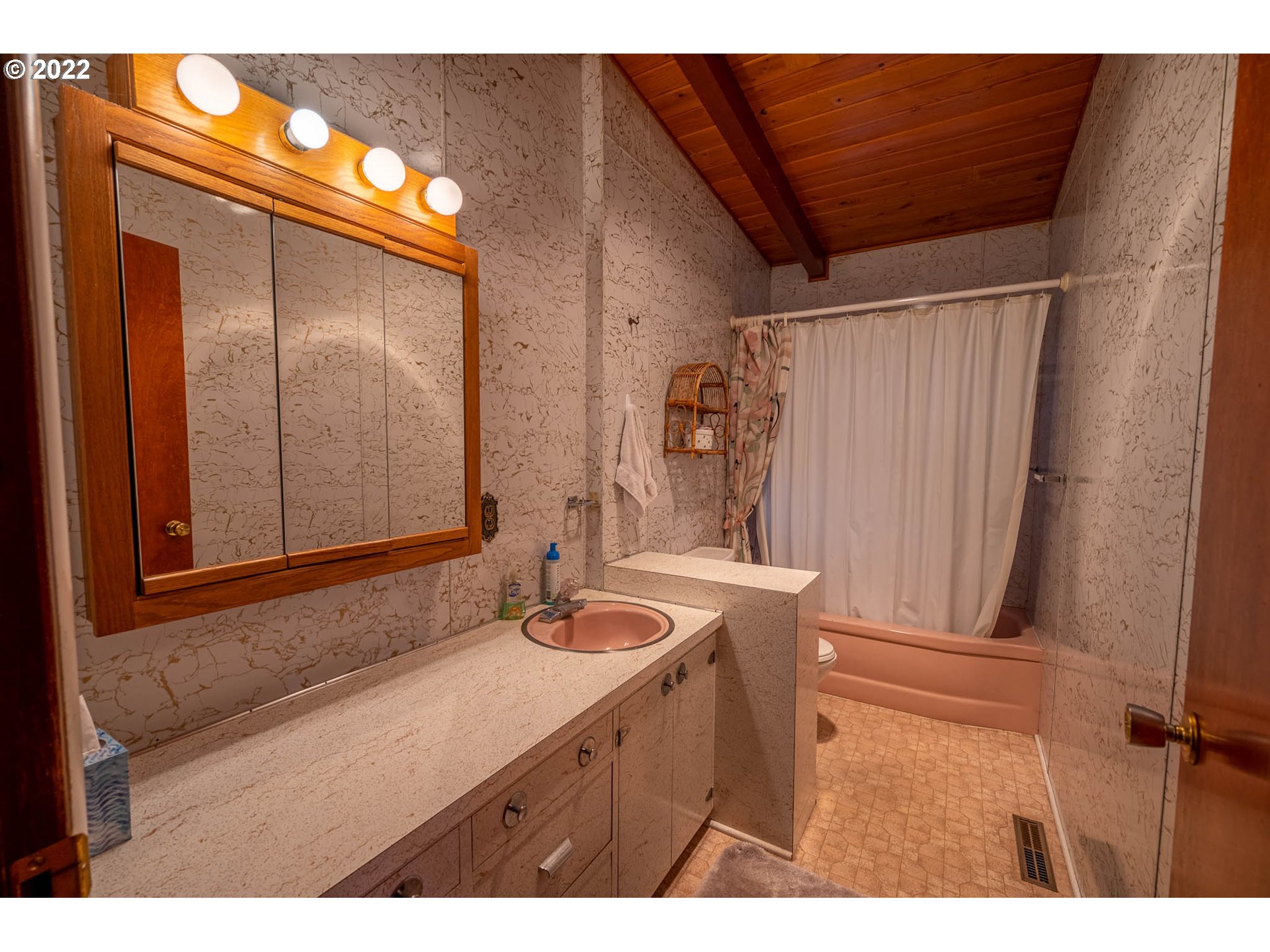 54947 Lee Valley Road Coquille, OR 97423 - Photo 19 of 31 Gallery Image 19