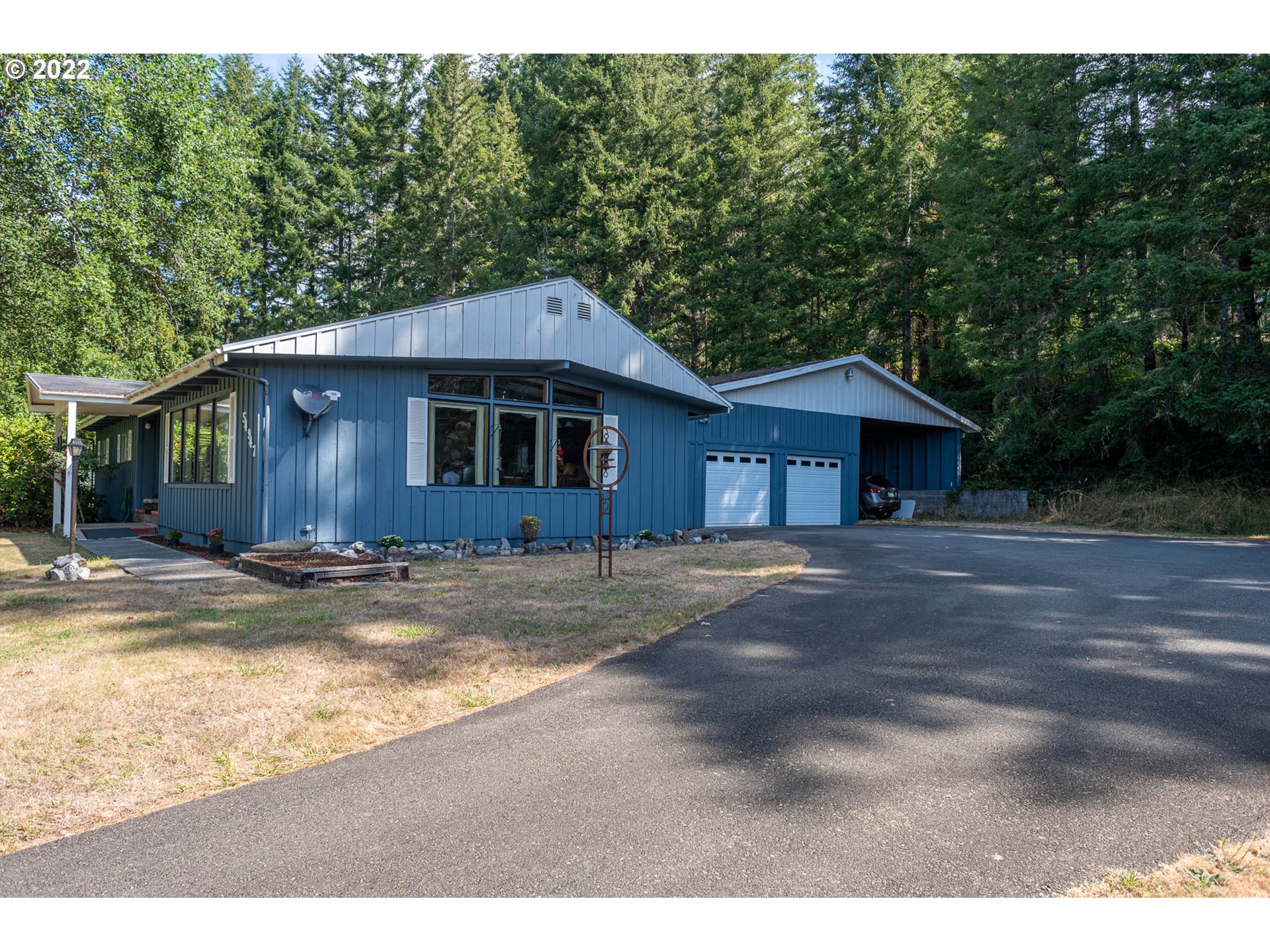 54947 Lee Valley Road Coquille, OR 97423 - Photo 4 of 31 Gallery Image 4