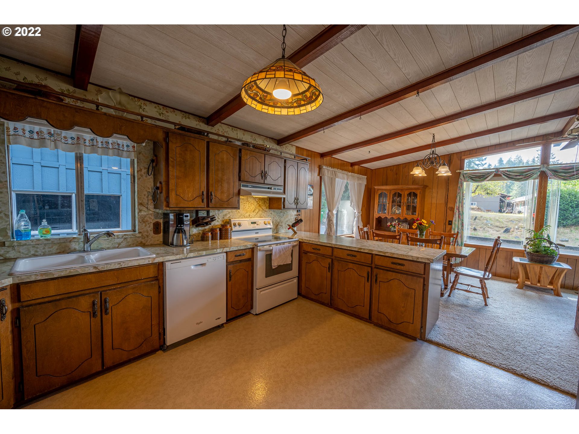 54947 Lee Valley Road Coquille, OR 97423 - Photo 9 of 31 Gallery Image 9