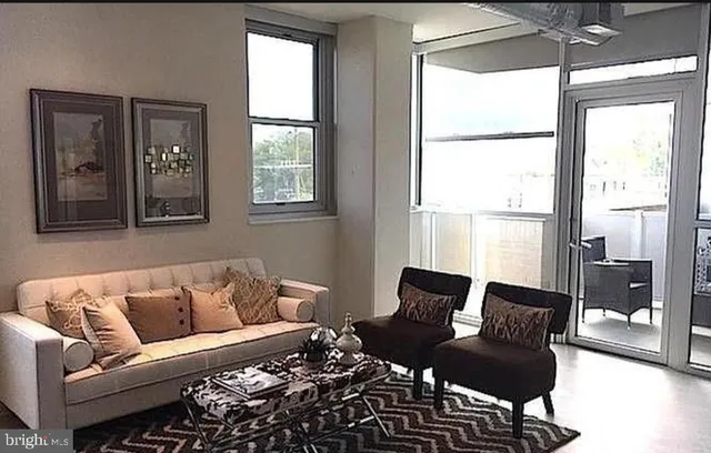 $3,700 | 3409 Wilson Boulevard, Unit 301, Arlington, VA 22201