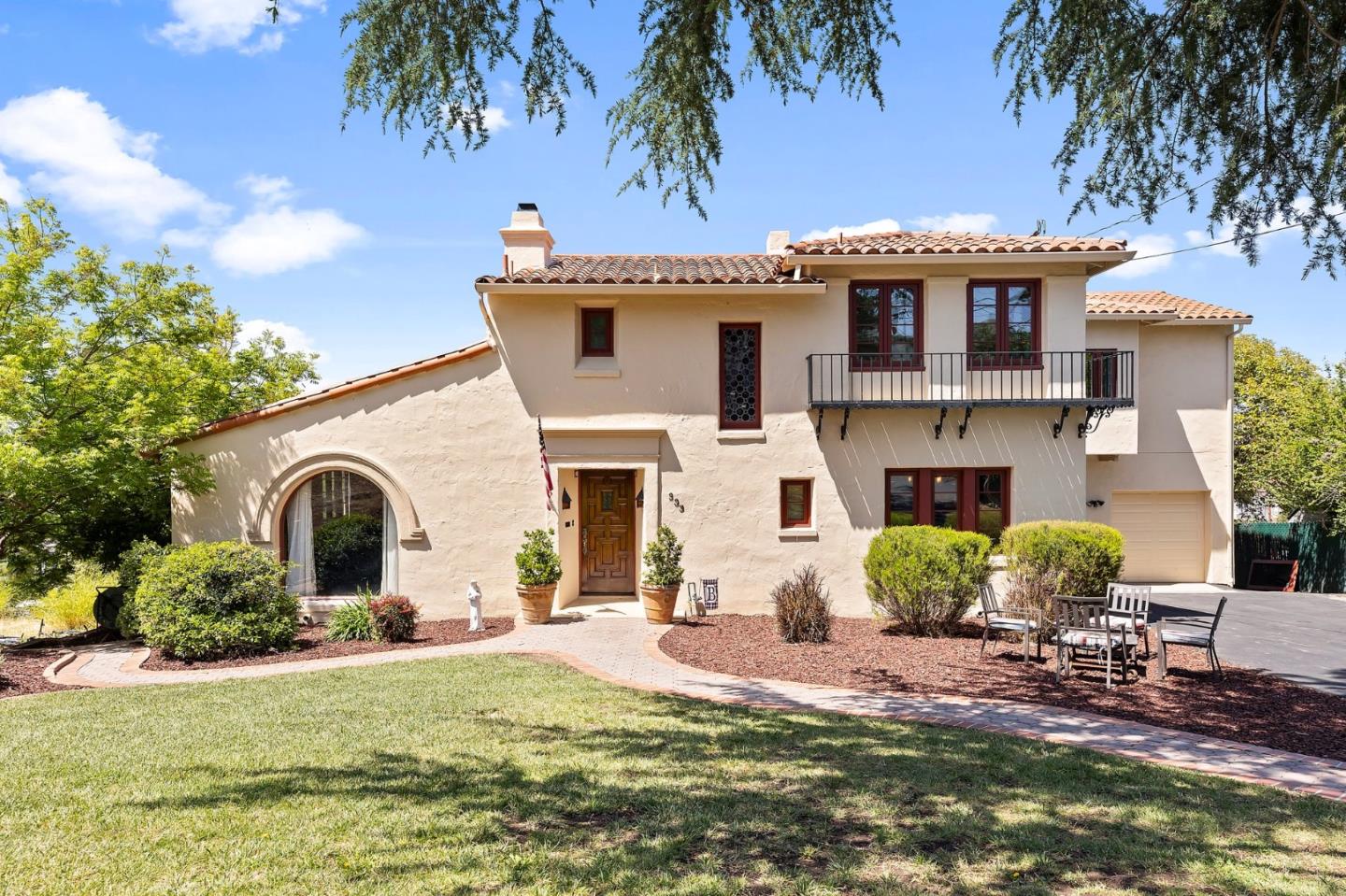 333 Crest Drive San Jose, CA 95127 - Photo 3 of 69 a front view of a house with garden