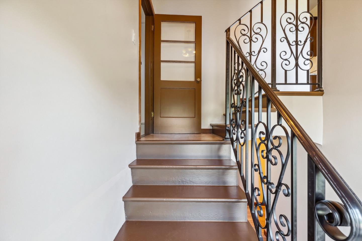 333 Crest Drive San Jose, CA 95127 - Photo 51 of 69 a view of entryway