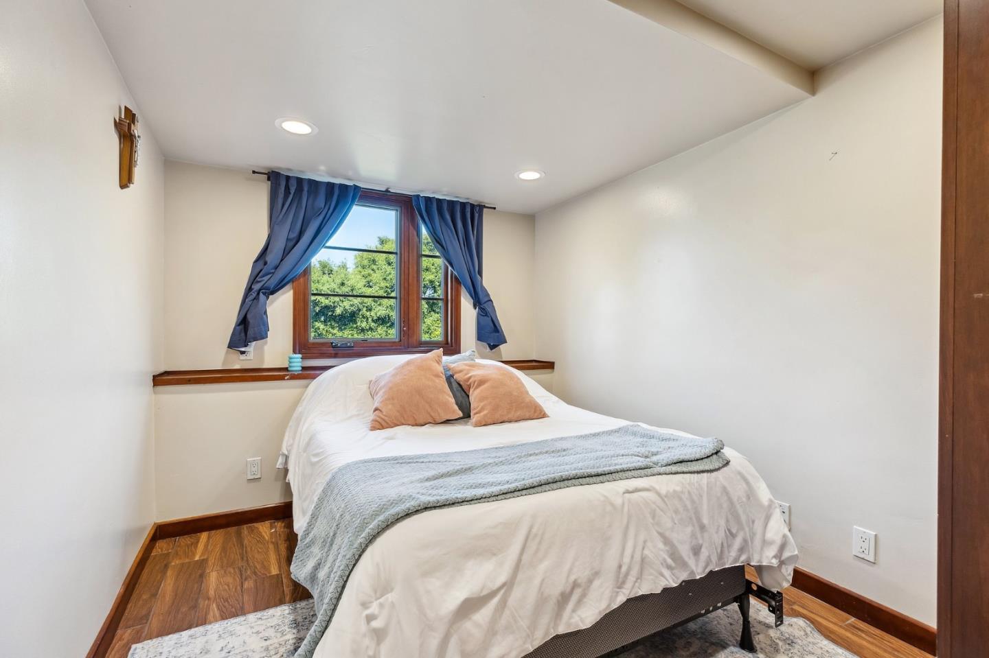 333 Crest Drive San Jose, CA 95127 - Photo 57 of 69 a bedroom with a bed and a window