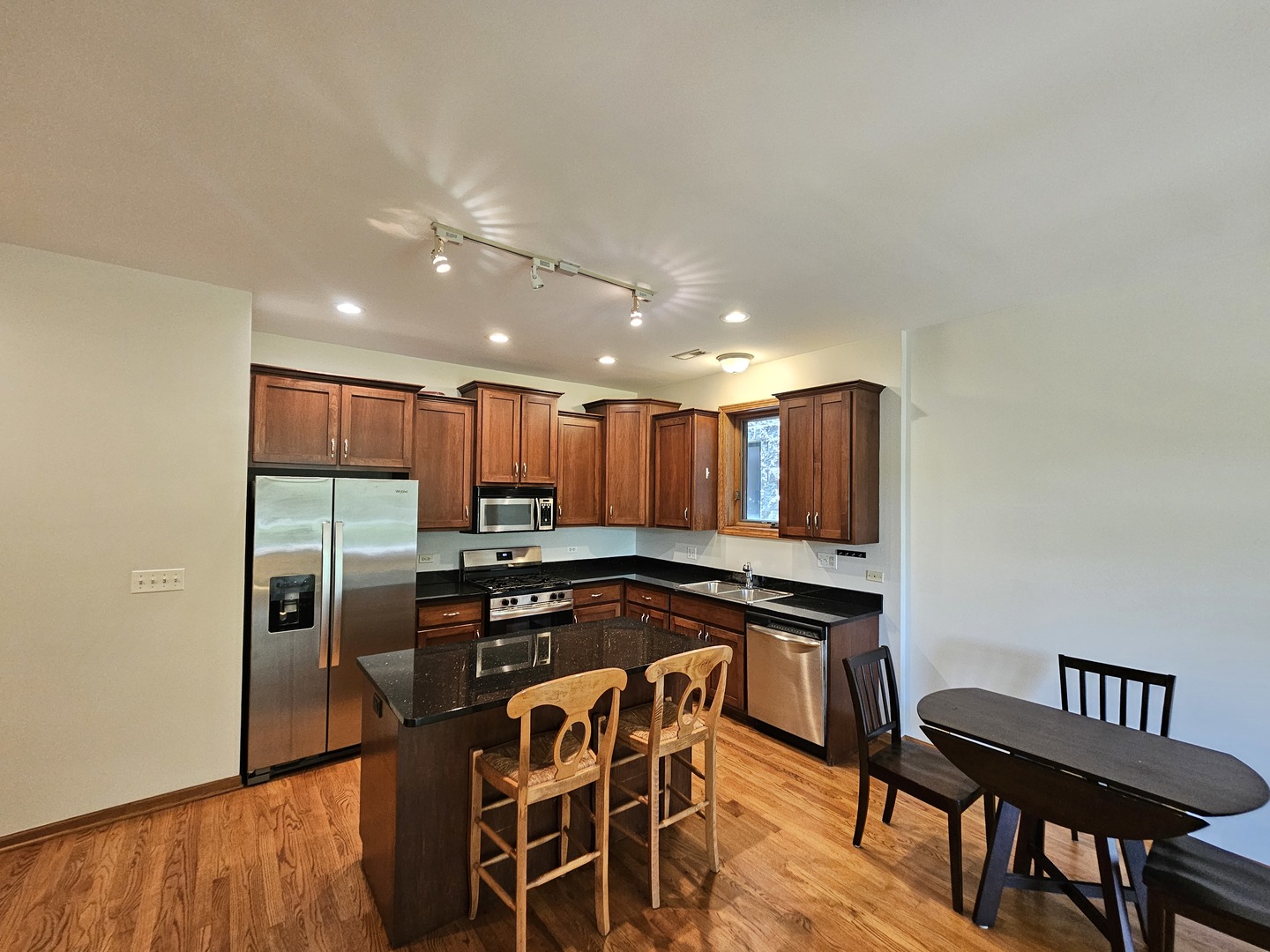 1326 West Grenshaw Street, Unit 2D Chicago, IL 60607 - Photo 7 of 16