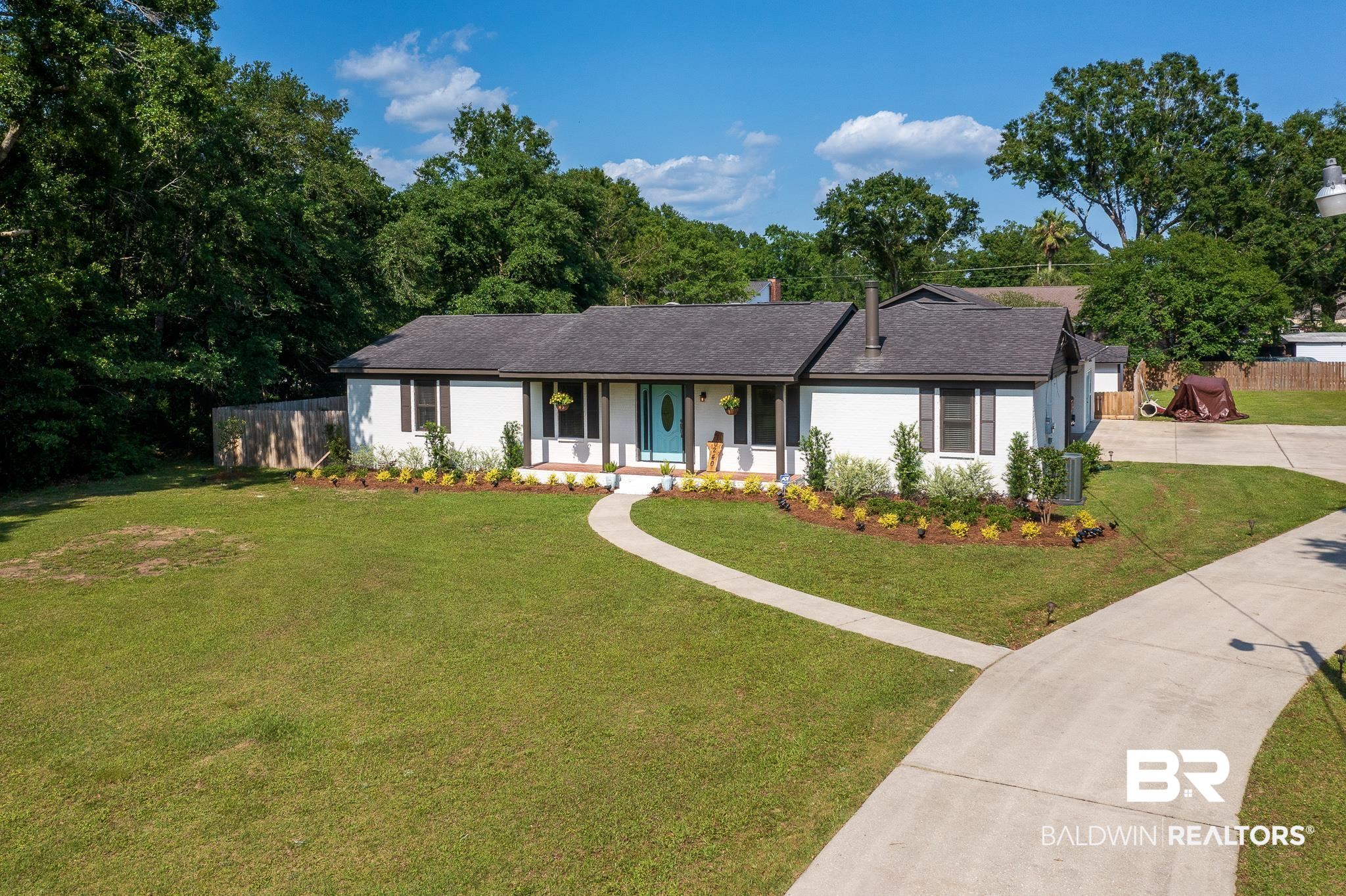 10240 Longview Drive West Foley, AL 36535 - Photo 3 of 34