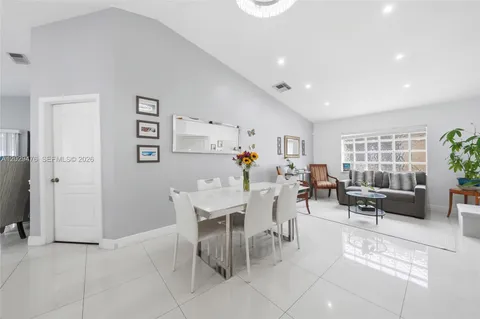 $635,000 | 531 Southwest 176th Avenue, Pembroke Pines, FL 33029